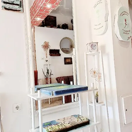 Art By Sanella Apartment