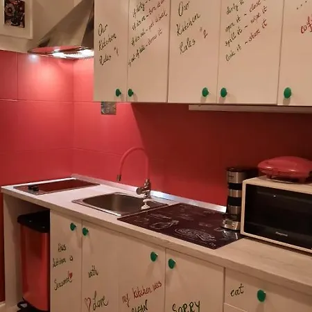 Art By Sanella Apartment